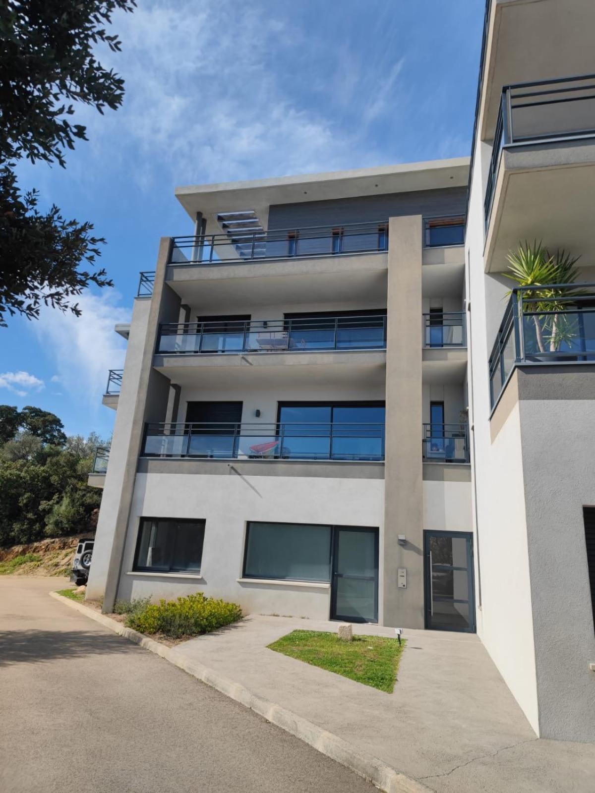 Bel Appartement Spacieux A Porto-Vecchio, 10Min A Pieds Du Centre Ville Екстер'єр фото