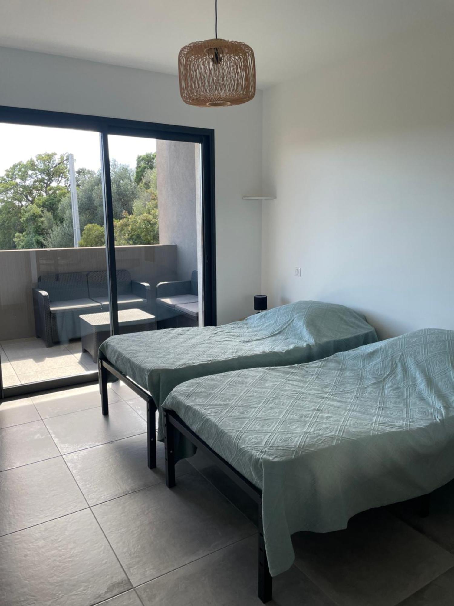 Bel Appartement Spacieux A Porto-Vecchio, 10Min A Pieds Du Centre Ville Екстер'єр фото